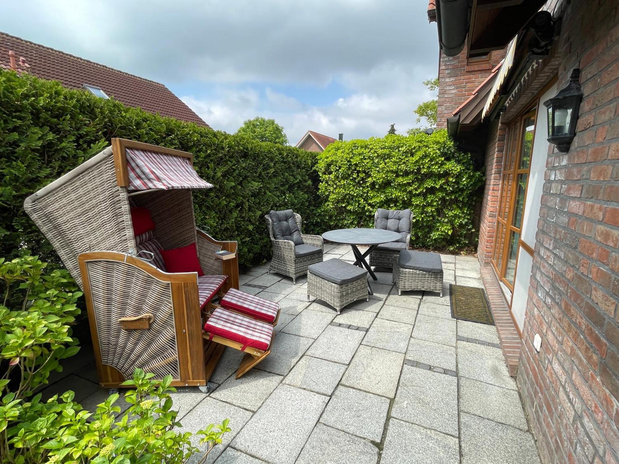 Ferienhaus Henny: 6 Geh-Minuten Vom Hafen. Privater Garten Jemgum Esterno foto